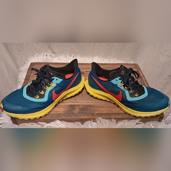 Nike Zoom Running Shoes - Blue and Yellow - Picture 1 of 8